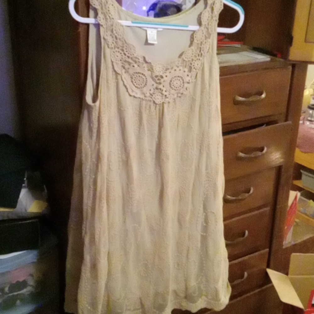 Woman's Dress/Blouse